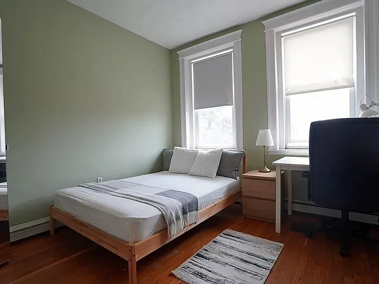 1677 Commonwealth Ave #10 — Photo 5
