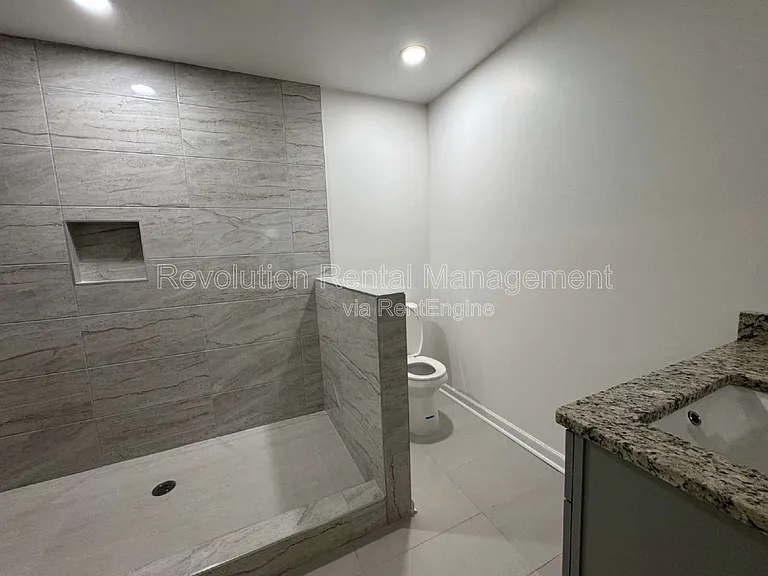 32 Hillcrest Dr SE — Photo 14