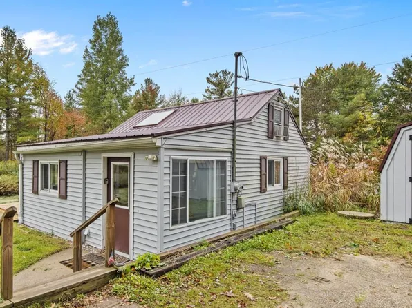 12770 Big Island Dr NE, Gowen, MI 49326