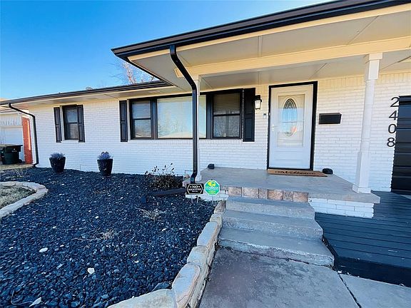 3rd image of 2408 Oxford Way