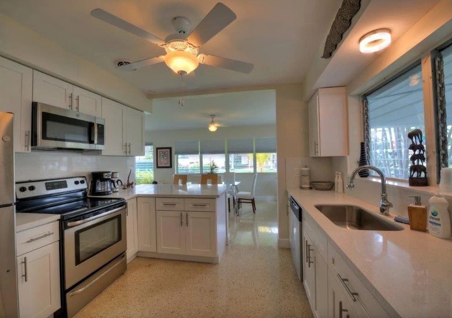 3201 Ne 23rd St #0 Fort Lauderdale, Fl 33305 — Photo 2
