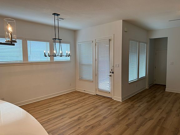 3rd image of 1508 Rose Willow Way