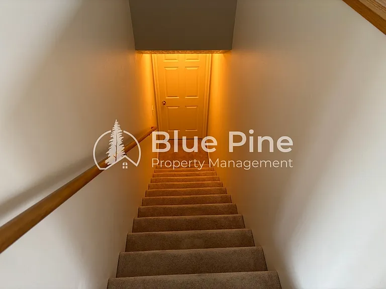 3863 Ridgeview Cir — Photo 20