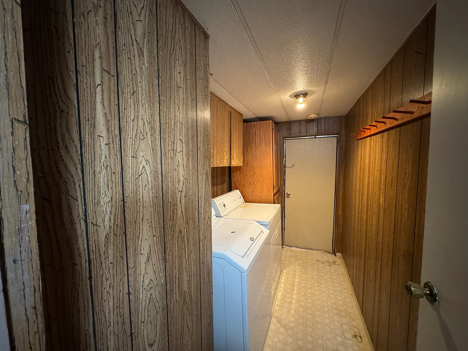 2 bed, 900 sqft, $1,050 — Photo 4
