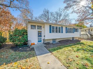14 Daniel Ct, Hyde Park, MA 02136