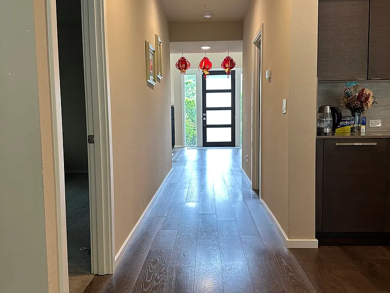 16538 SE 46th Ct — Photo 5