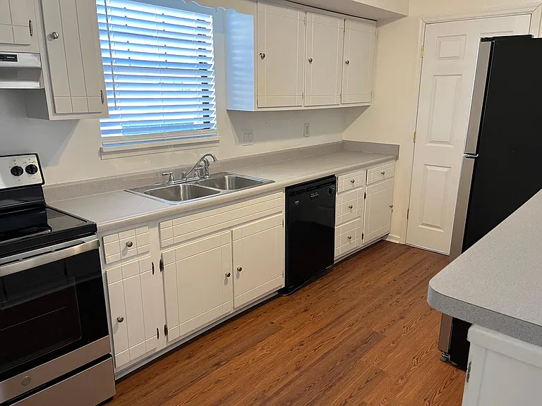 3735 N Armstrong Dr — Photo 13