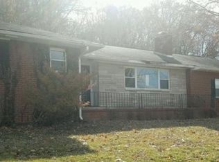 4928 Spring Valley Dr, Knoxville, TN 37917