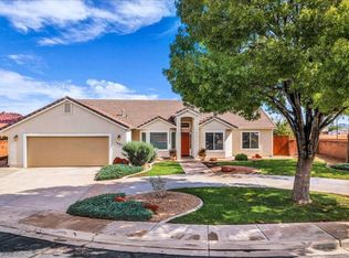 1025 S 375th St E, Ivins, UT 84738