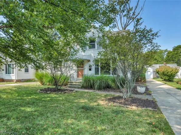 7032 Greenleaf Ave, Parma Heights, OH 44130