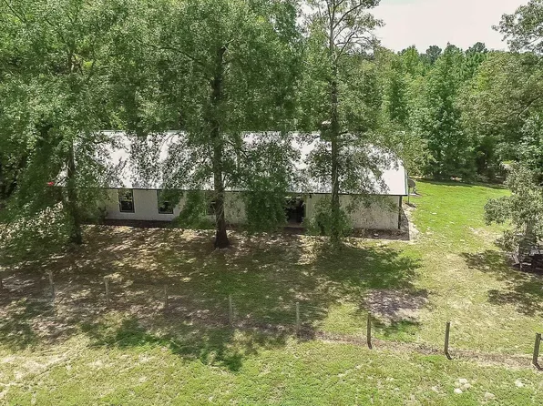 727 Ace King Rd, Kilgore, TX 75662