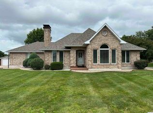 1501 Gayla Dr, Quincy, IL 62305