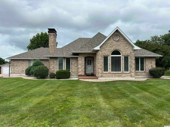 1501 Gayla Dr, Quincy, IL 62305