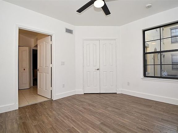 4th image of 1001 Via Santae Ln APT 104
