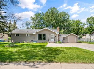 2318 Long Lake Rd, New Brighton, MN 55112