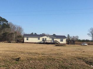 1336 Gibson Dairy Rd, Elizabethtown, NC 28337