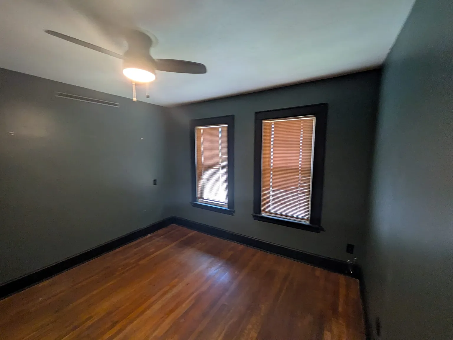 2 bed, $1,800 — Photo 4