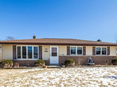 348 S Colonial Pkwy, Saukville, WI, 53080
