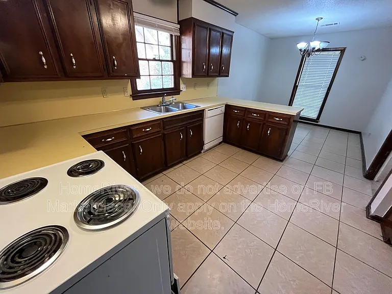 2224 W Aberdeen Dr — Photo 8