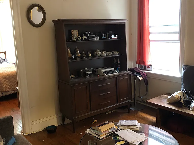 4617-spruce-st-2f-tenant-photos-10