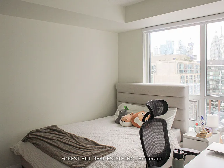 460 Adelaide St E #1716 — Photo 14