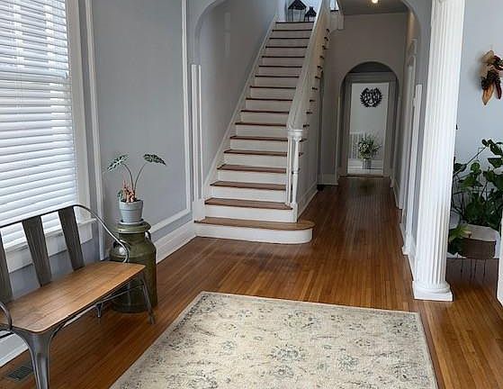 4th image of 221 Jefferson Ave