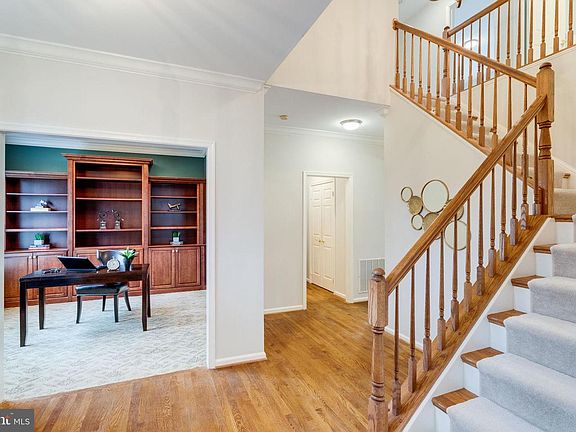 3rd image of 2304 Trott Ave