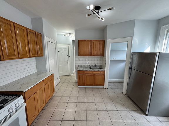 3rd image of 303 Hobson St #3