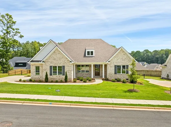 217 Bridgewater Blvd, Auburn, AL 36830