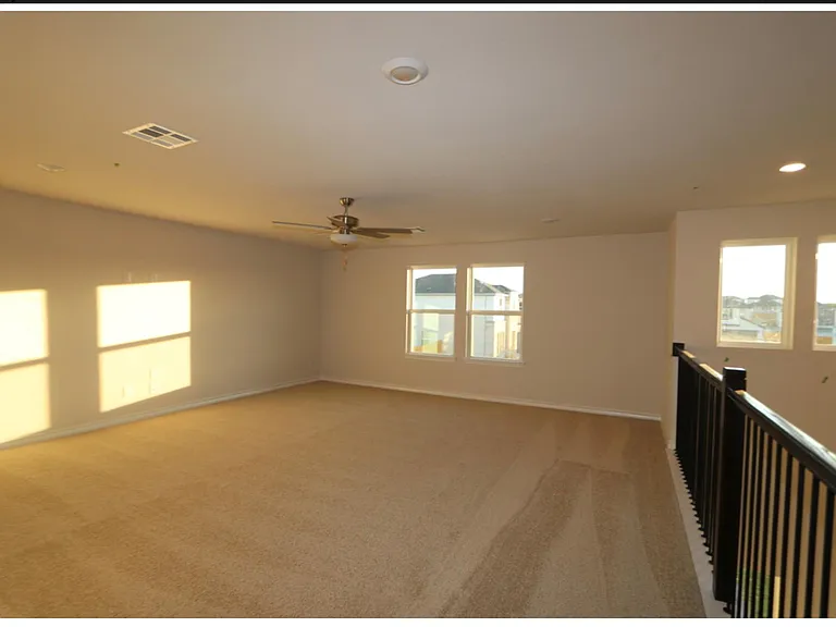 324 Terminus Trl — Photo 3