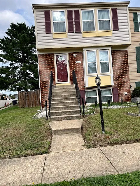 2 bed, 2.5 bath, 1732 sqft, $3,000 — Photo 2