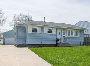 4918 44th Ave, Moline, IL 61265