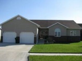 612 W 46th St, Kearney, NE 68845