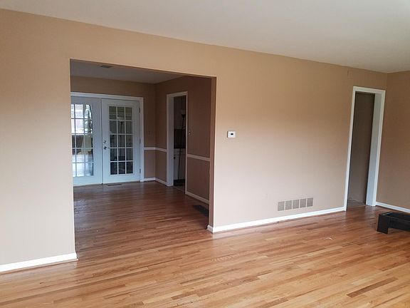 Living Room view into the Dining room area