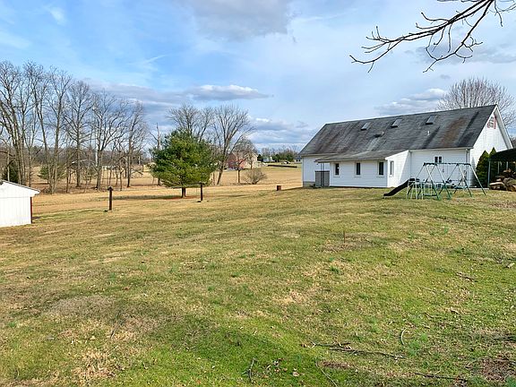 5th image of 4134 Wood Dr