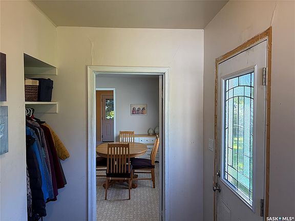 4th image of 305 1st STREET NW