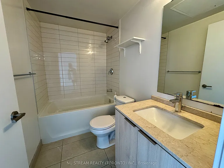 11 Wellesley St W #3113 — Photo 6