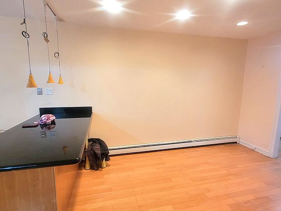 4th image of 2039 Coyle St #1