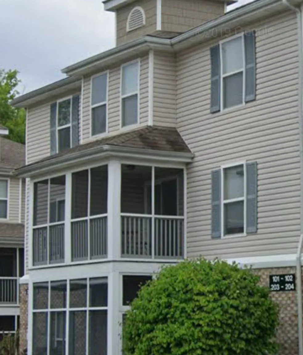 2 bed, 1.5 bath, 1097 sqft, $1,450 — Photo 1