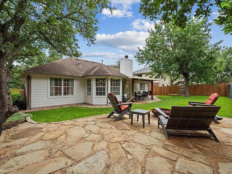 6816 Beatty Dr — Photo 9