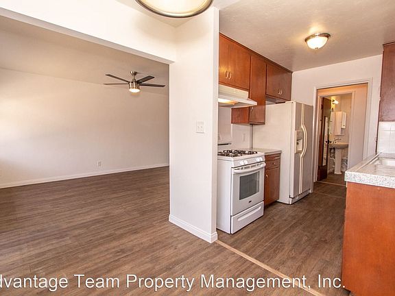 5th image of 4205 Monroe Ave
