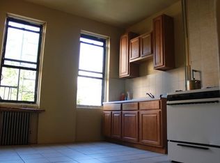 607 Woodward Ave APT 3R, Ridgewood, NY 11385