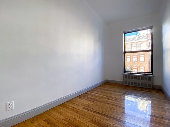 5th image of 43 W 68th St #4BG