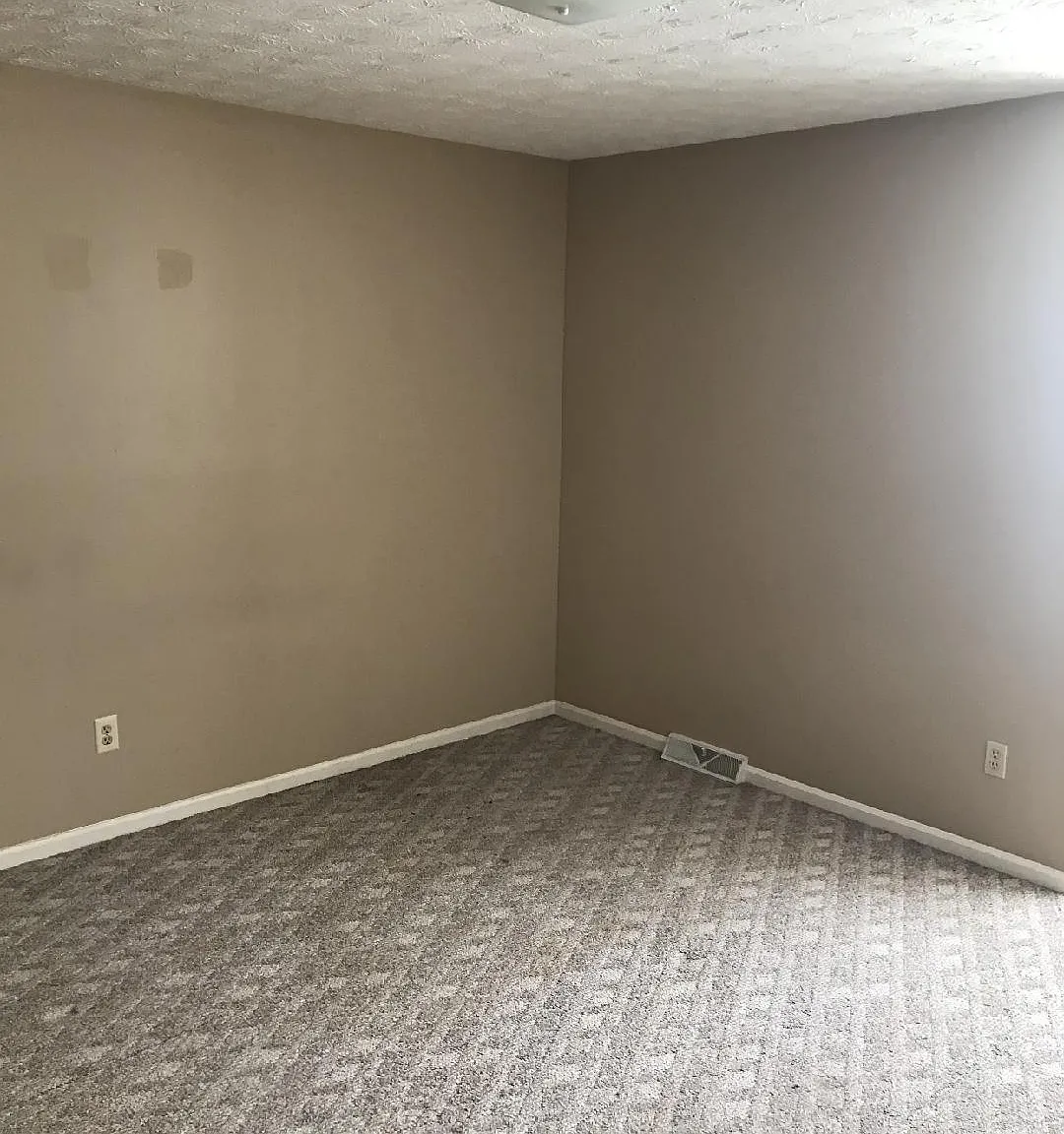 2 bed, 1.5 bath, 1100 sqft, $900 — Photo 4