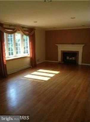 3rd image of 1041 Warbler Pl