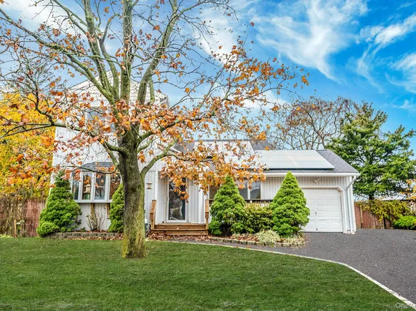 72 Ruland Road, Selden, NY 11784