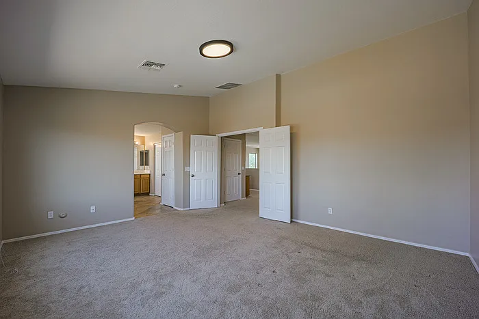 2516 W Saint Kateri Dr — Photo 31
