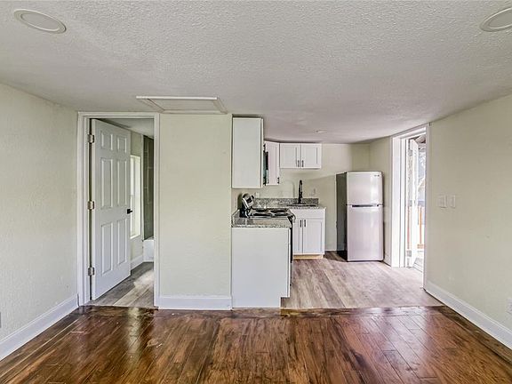 5th image of 1403 E Laura St APT A
