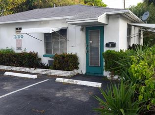 220 E 27th St #E, Riviera Beach, FL 33404