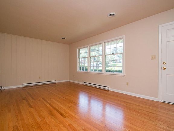 3rd image of 4510 Cordell Dr